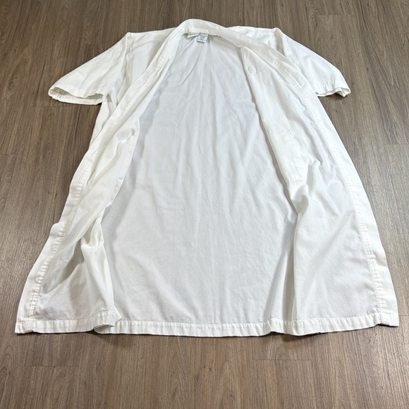 Ritz Carlton Women & Men’s Bathrobe White - Picture 2 of 8